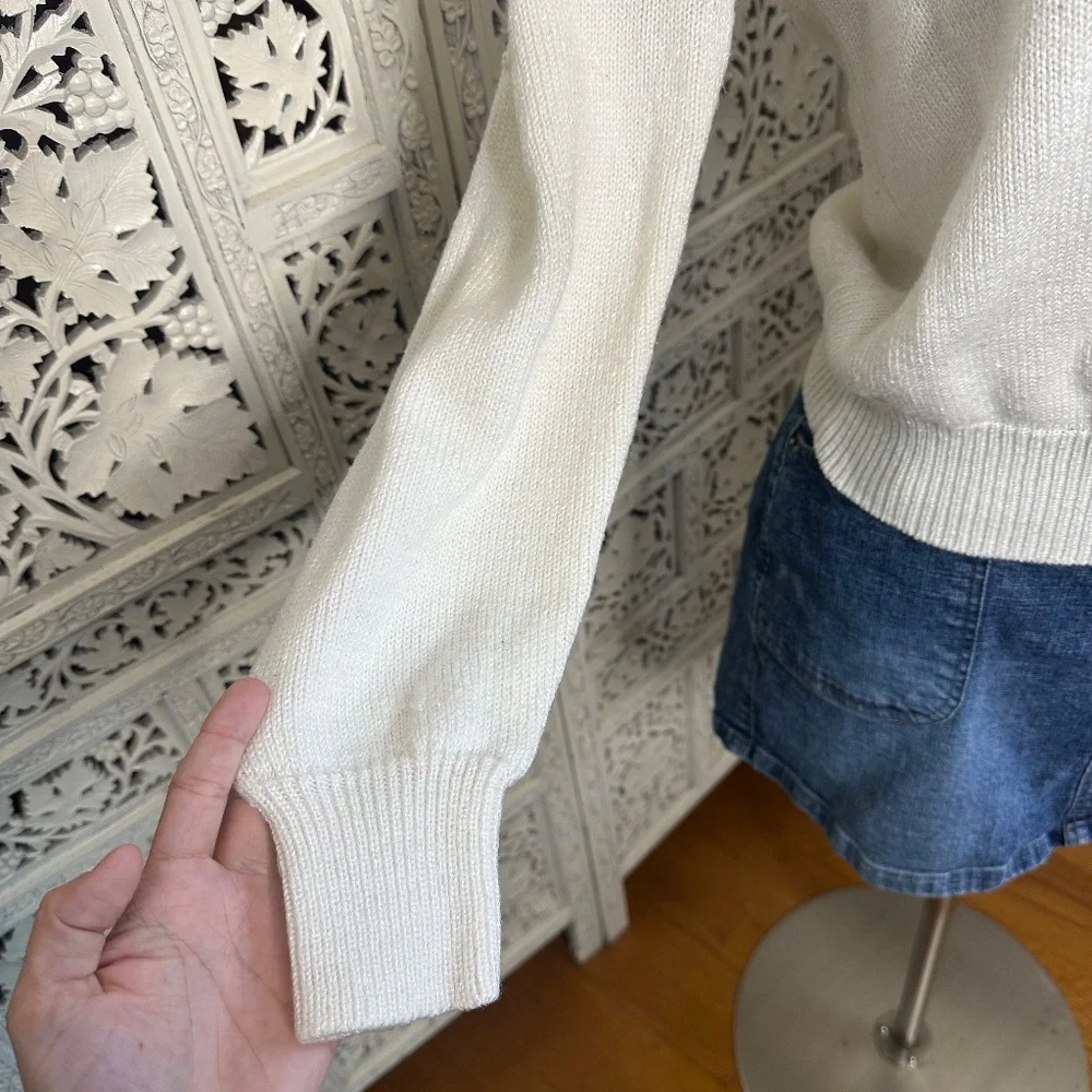 Vintage Jaclyn Smith Ivory‎ Floral Embroidered Pearl V Neck Faux Wrap Sweater